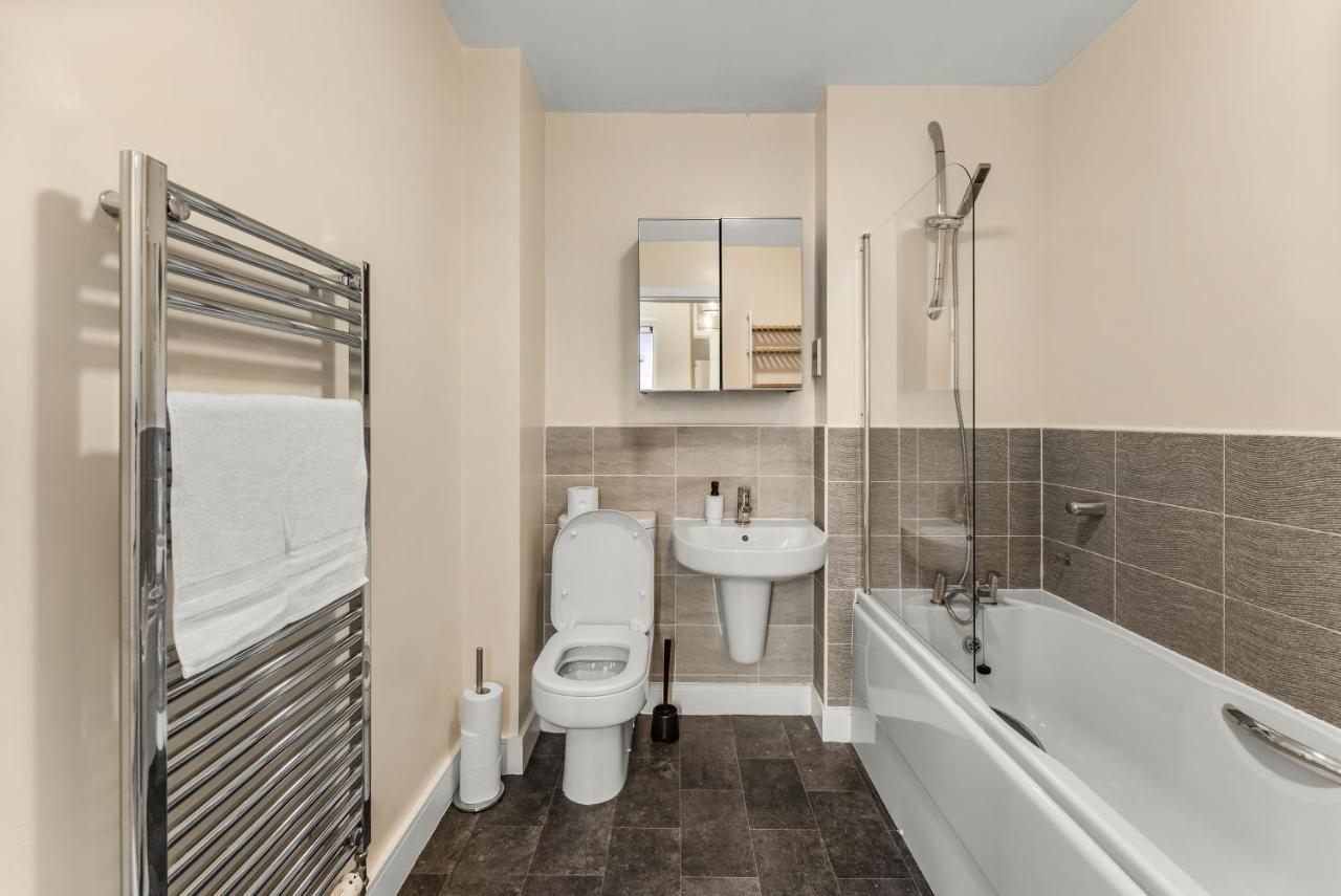 Апартаменти Sleek And Stylish 2 Bed With Garden And Parking Шеффілд Екстер'єр фото